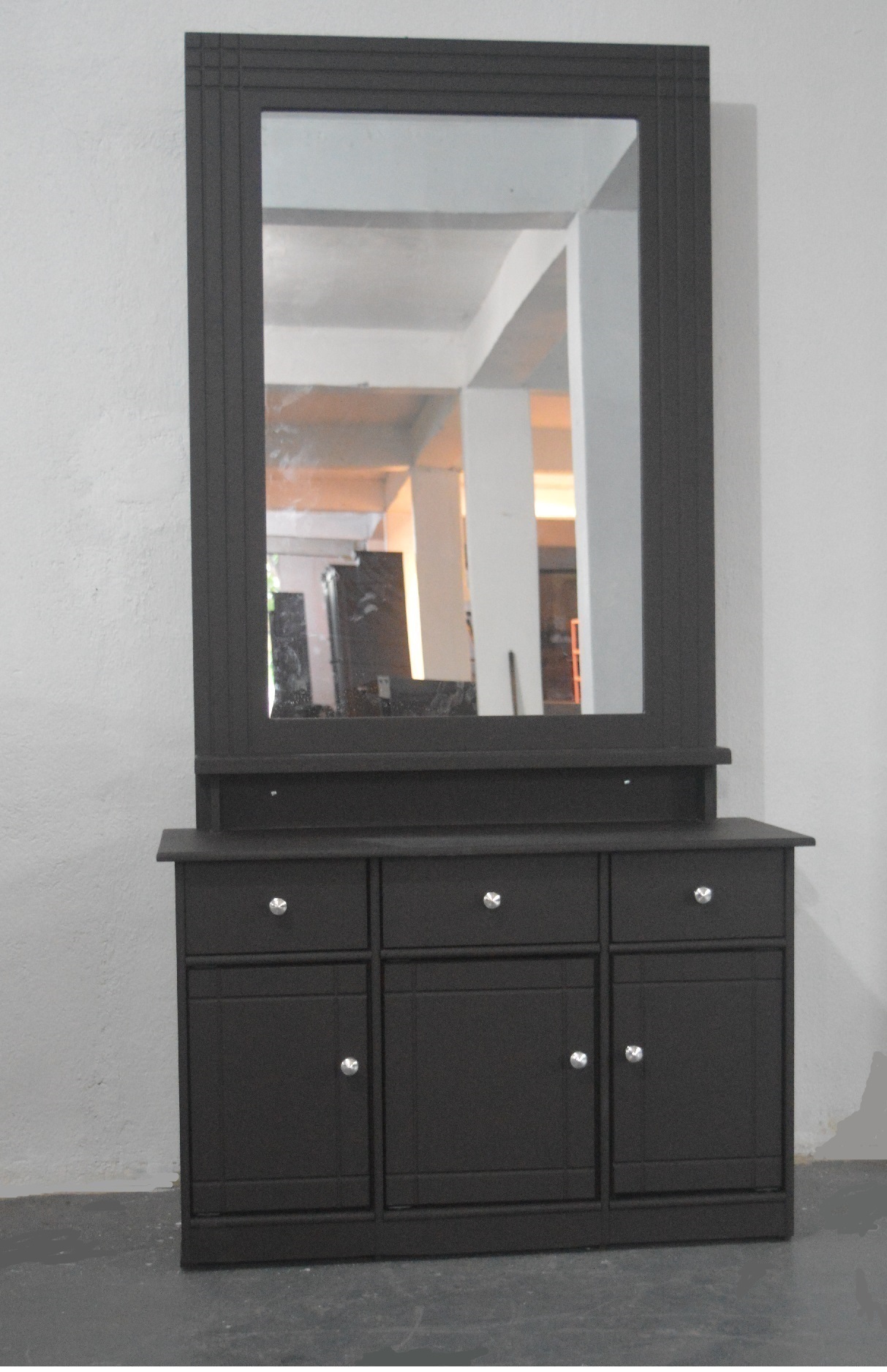 Dressing Table Model 147