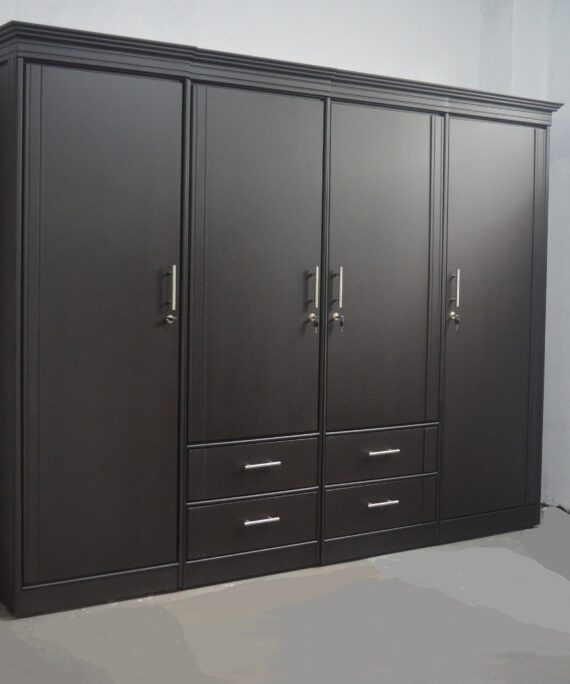 Wardrobe Model 8121