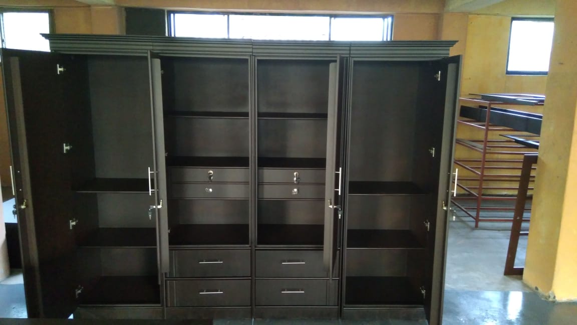 Wardrobe Model 8121 - Image 2