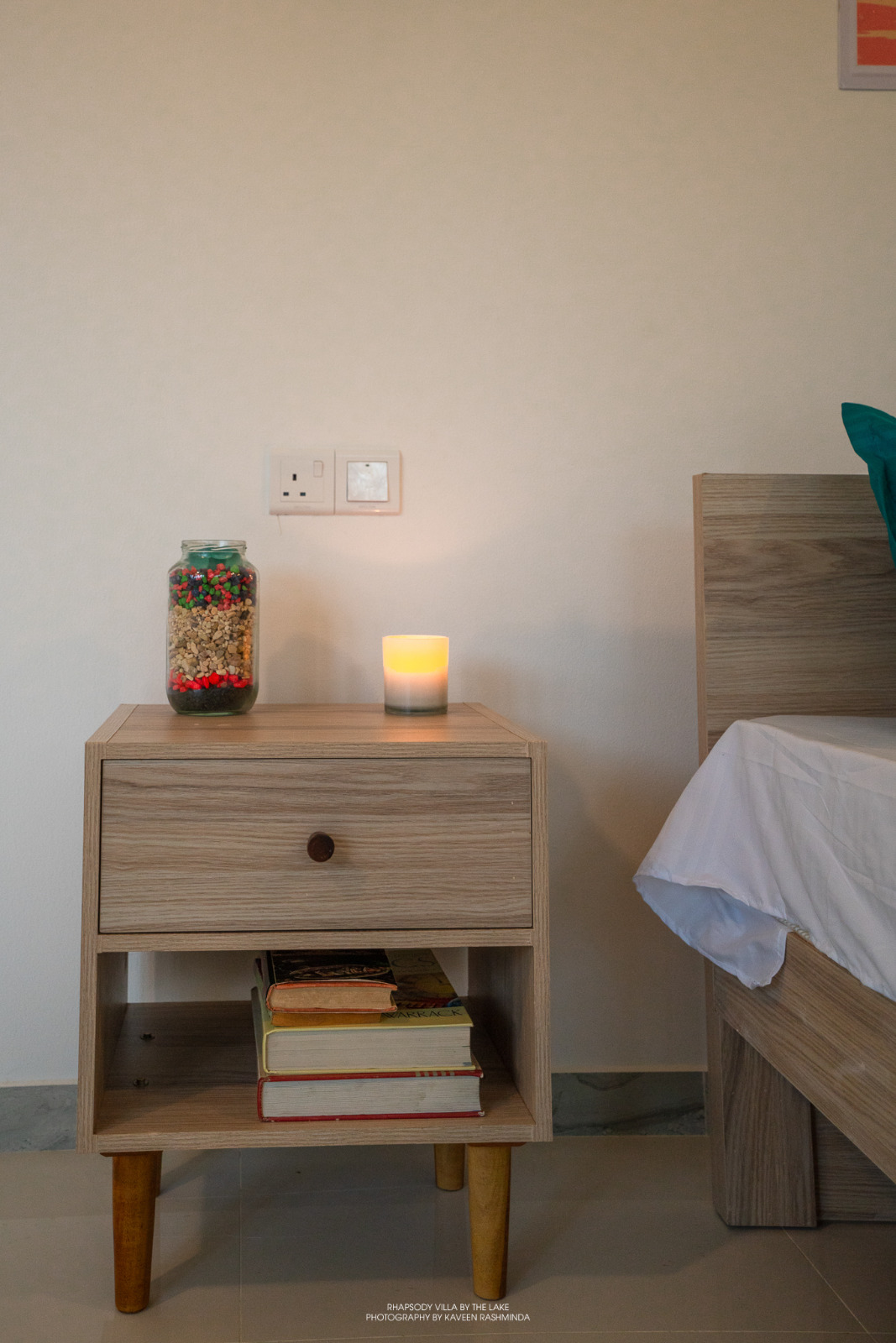 Melda Nightstand (Melamine)