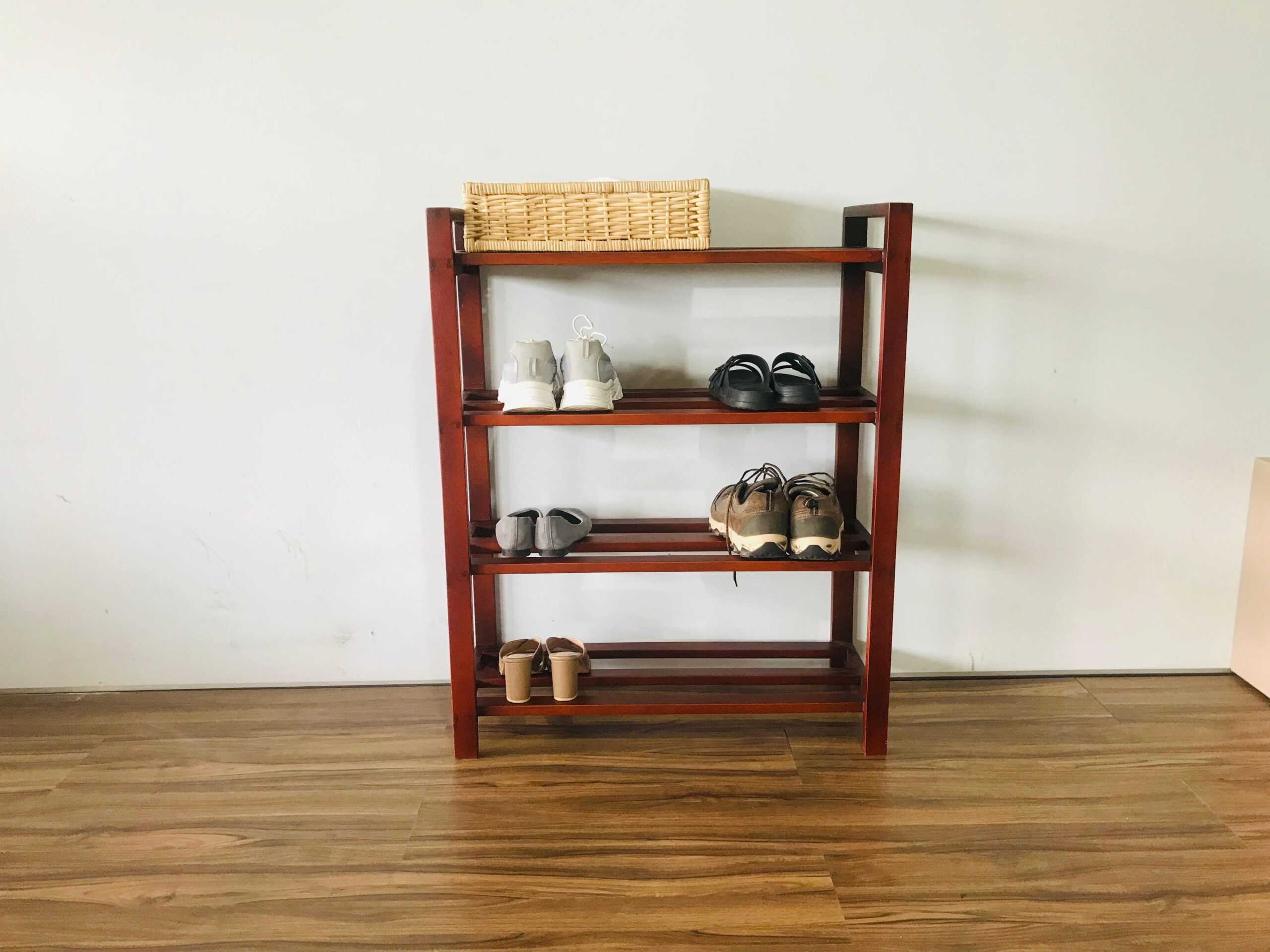 Glo Shoe Rack