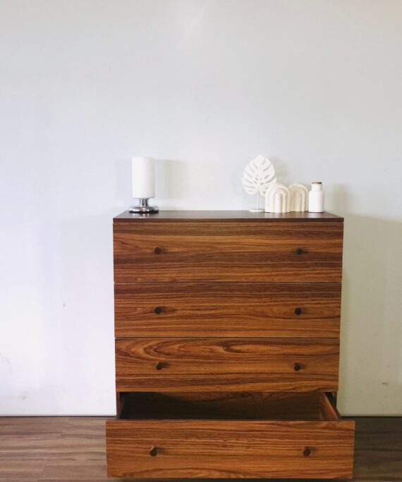 Novo Chest of Drawers