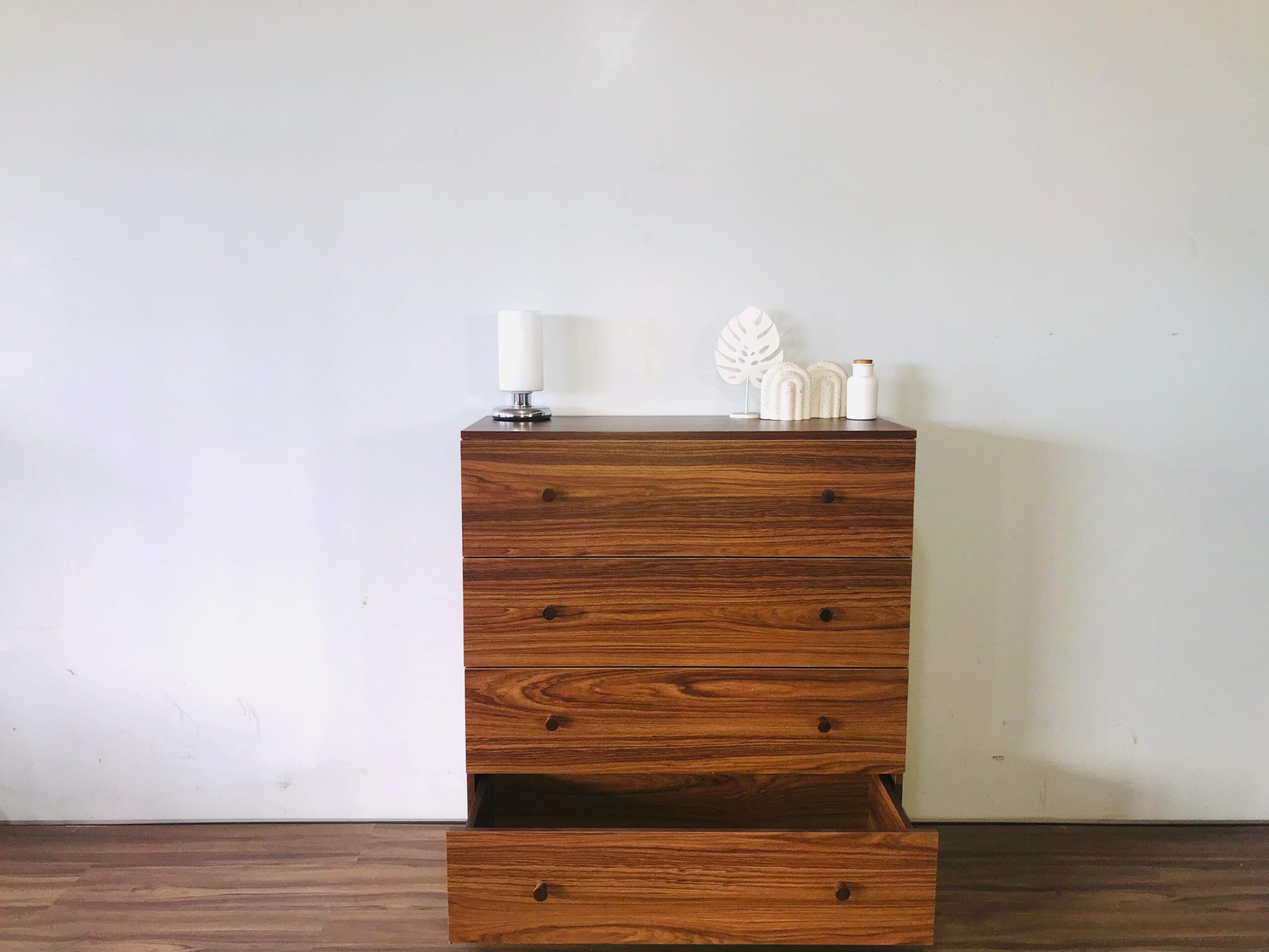 Novo Chest of Drawers