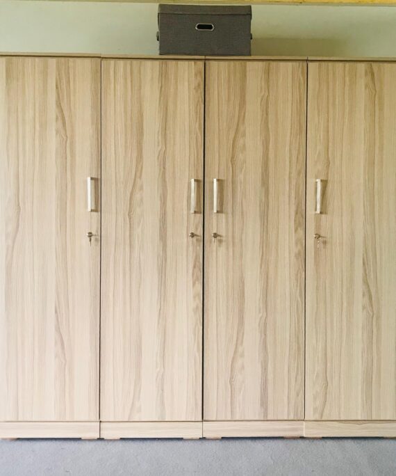 Wardrobe Model 8075