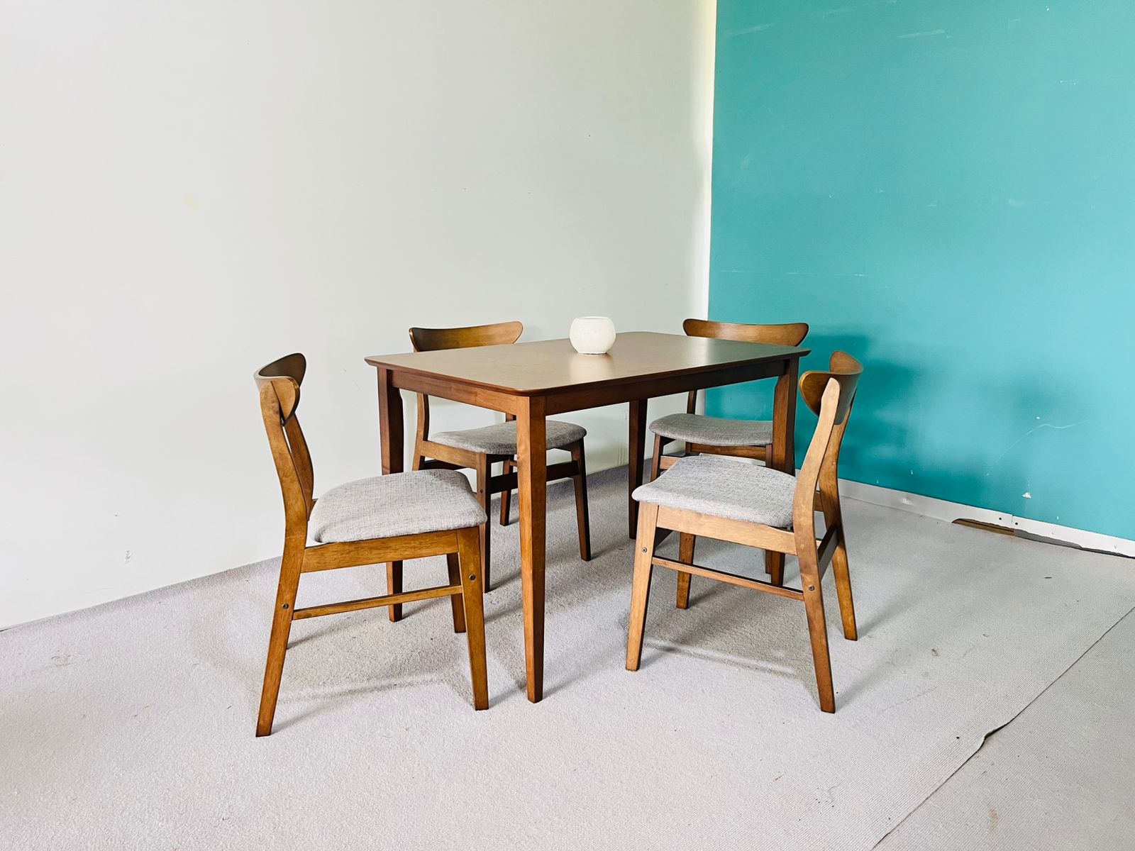 Macy 4 Seater Dining Suite - Image 12