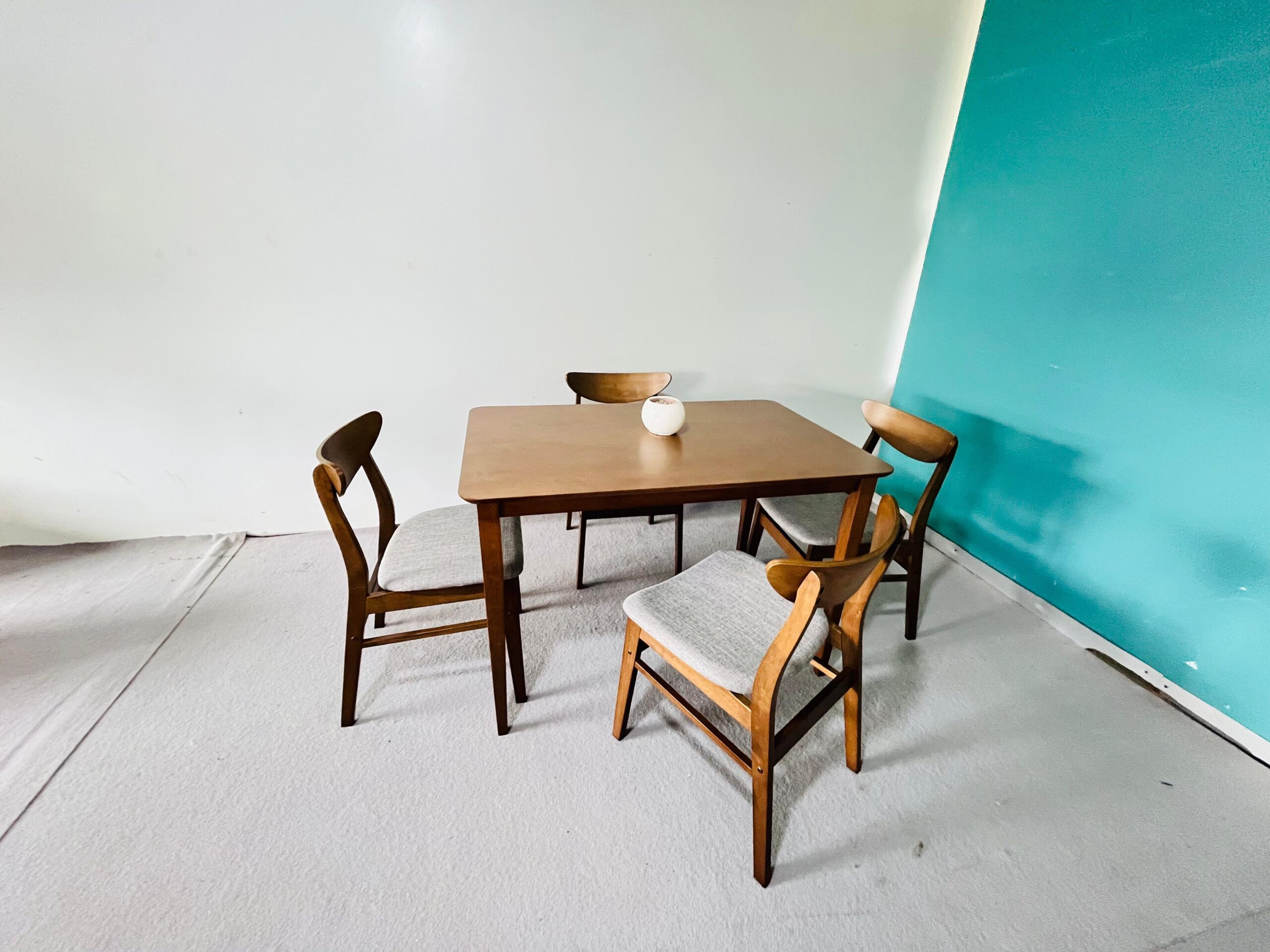 Macy 4 Seater Dining Suite - Image 11