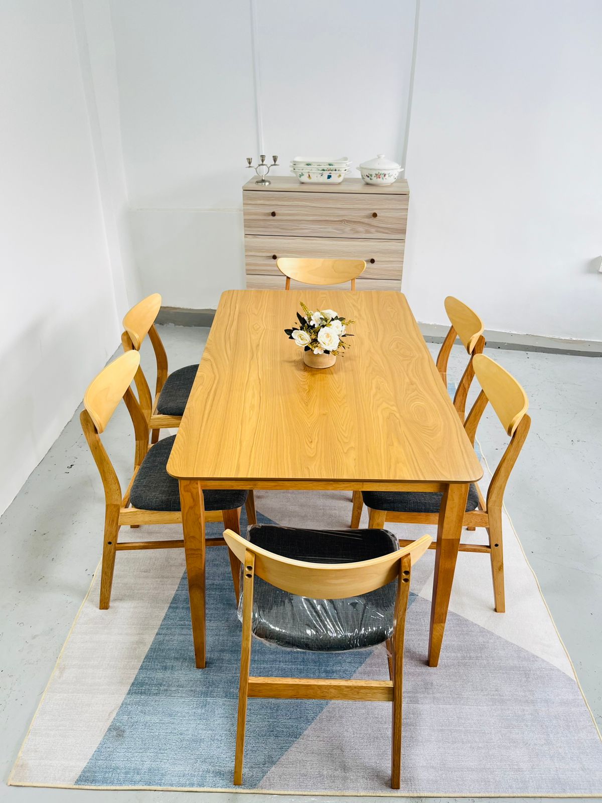 Macy 6 Seater Dining Suite - Image 16