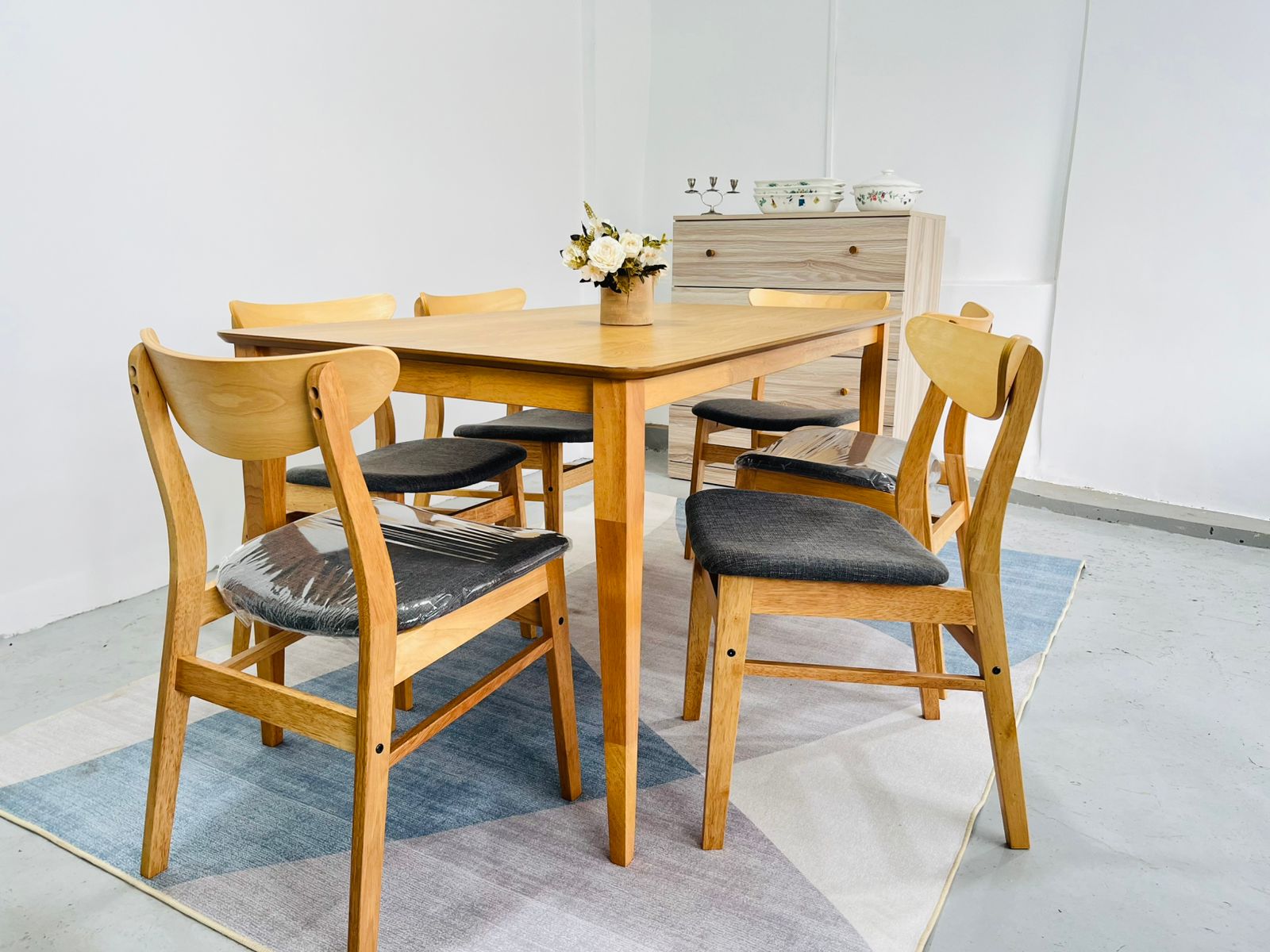 Macy 6 Seater Dining Suite - Image 12