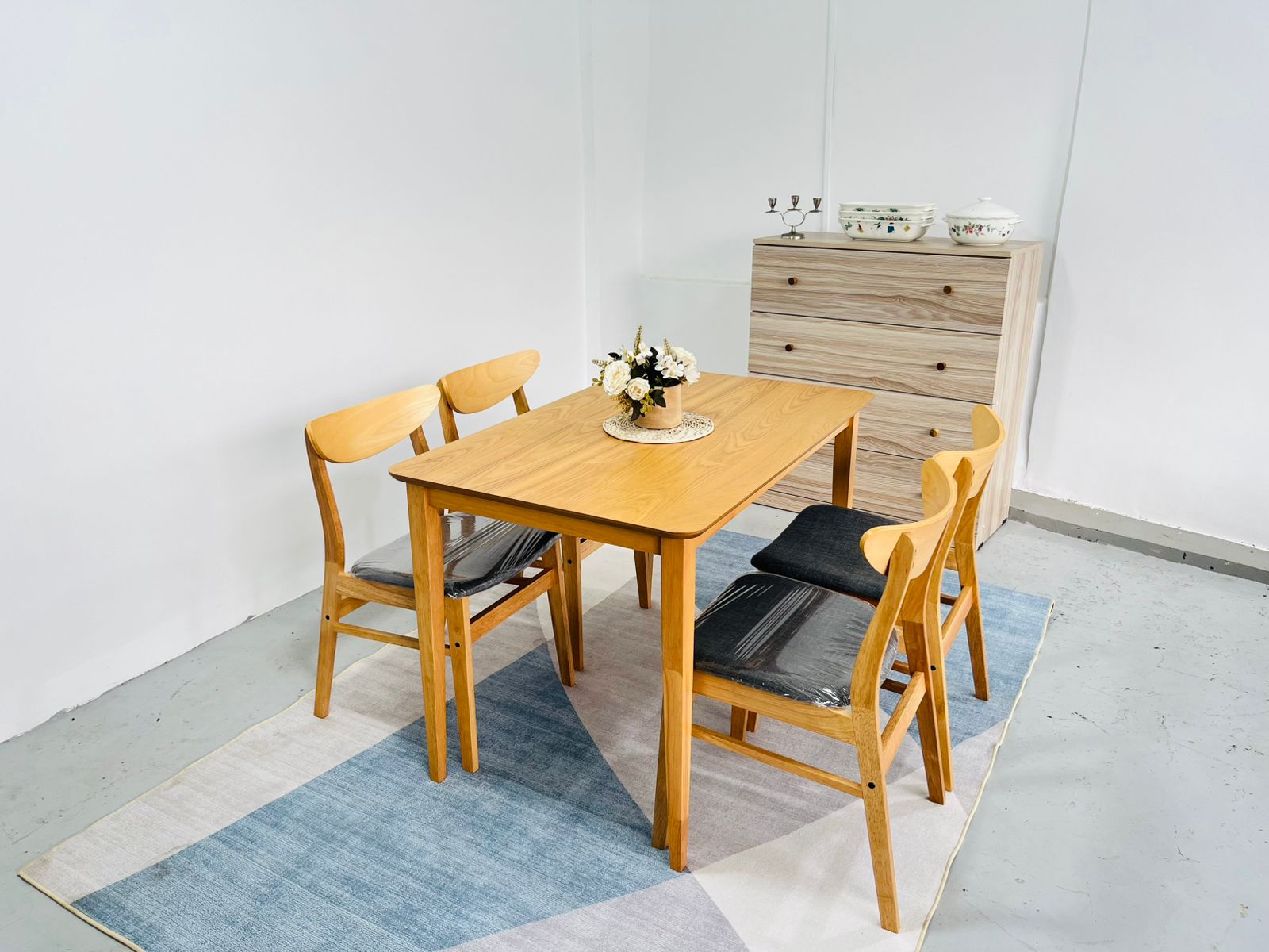 Macy 4 Seater Dining Suite - Image 2