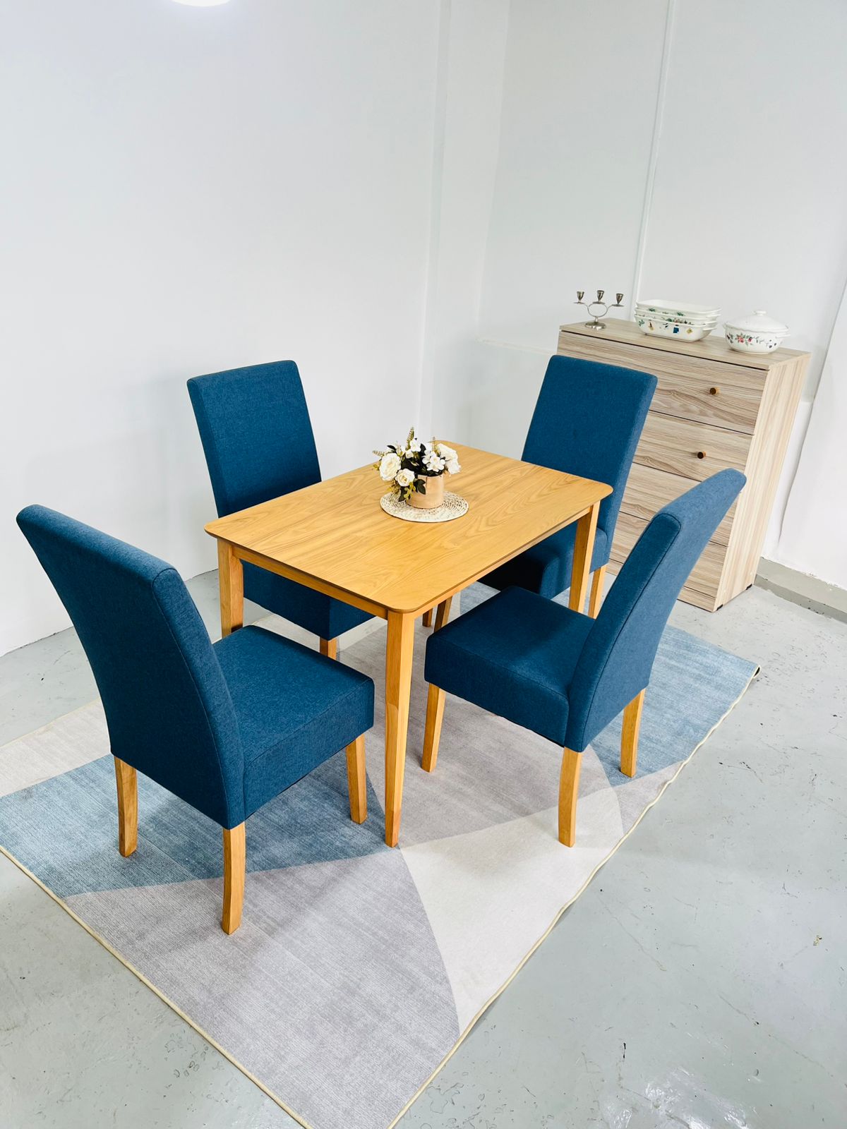 Mesi 4 Seater Dining Suite