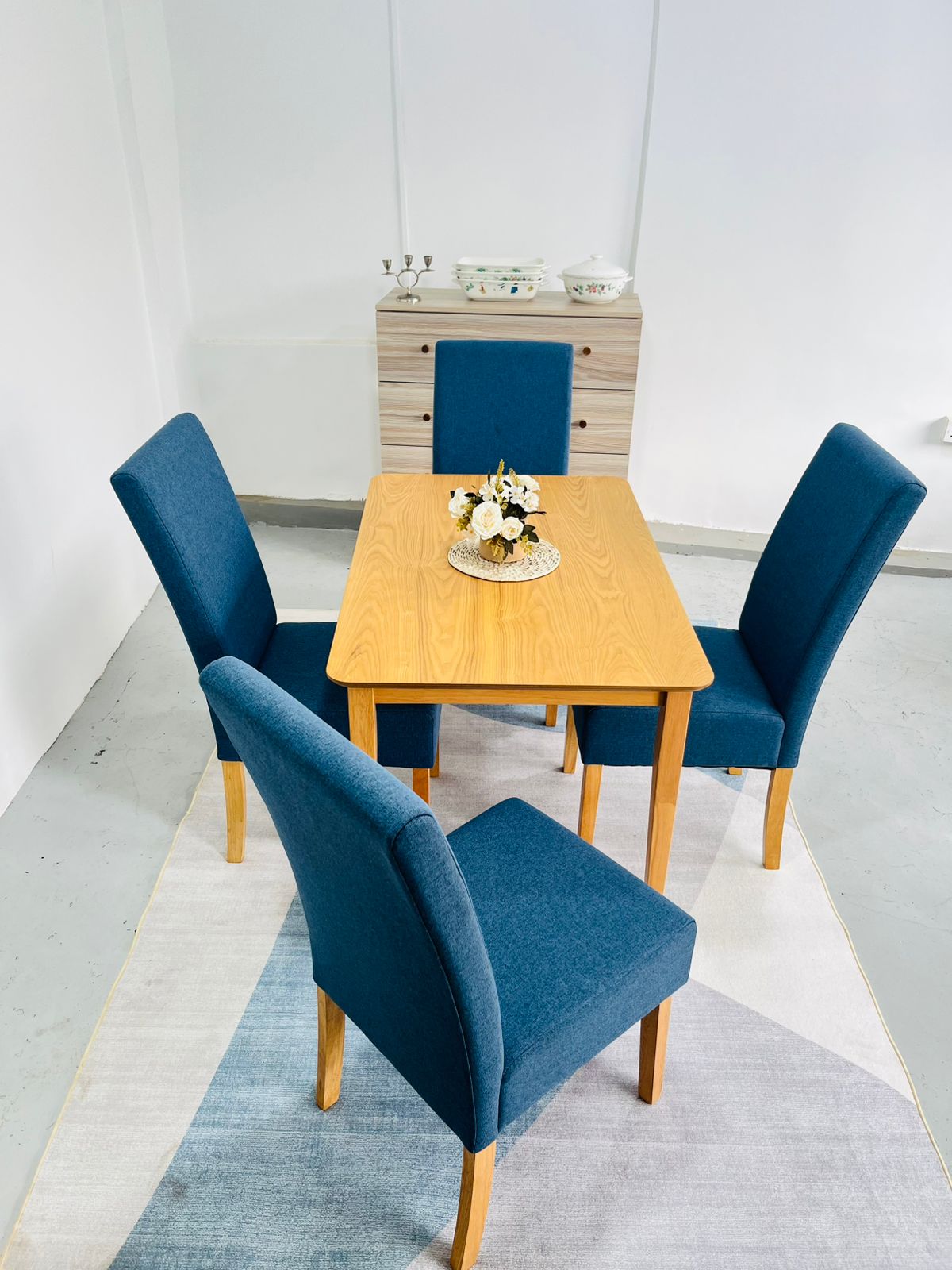 Mesi 4 Seater Dining Suite - Image 2